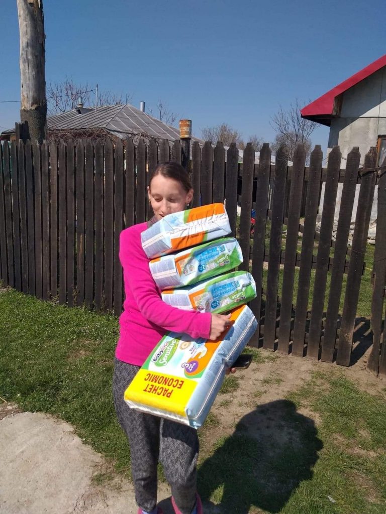14.000 de pachete de scutece donate de Sarantis România către organizațiile membre în Platforma Fă Bine! 5